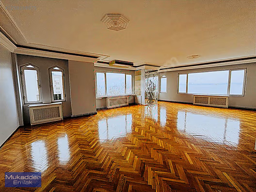 MODA MÜHÜRDAR'DA PANORAMİK DENİZ MANZARALI TAŞINMAYA HAZIR 4+1