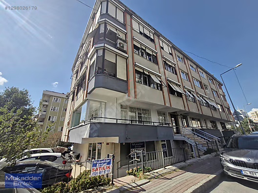 GAYRETTEPE MERKEZDE OTOPARKLI YATIRIMLIK 2 KATLI DÜKKAN/MAĞAZA