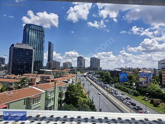 MUHTEŞEM MANZARALI BOŞ OTOPARKLI