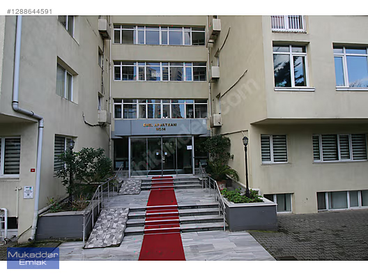 GAYRETTEPE YILDIZPOSTADA 130M, BAKIMLI, 2'5+1, KİRALIK BOŞ OFİS